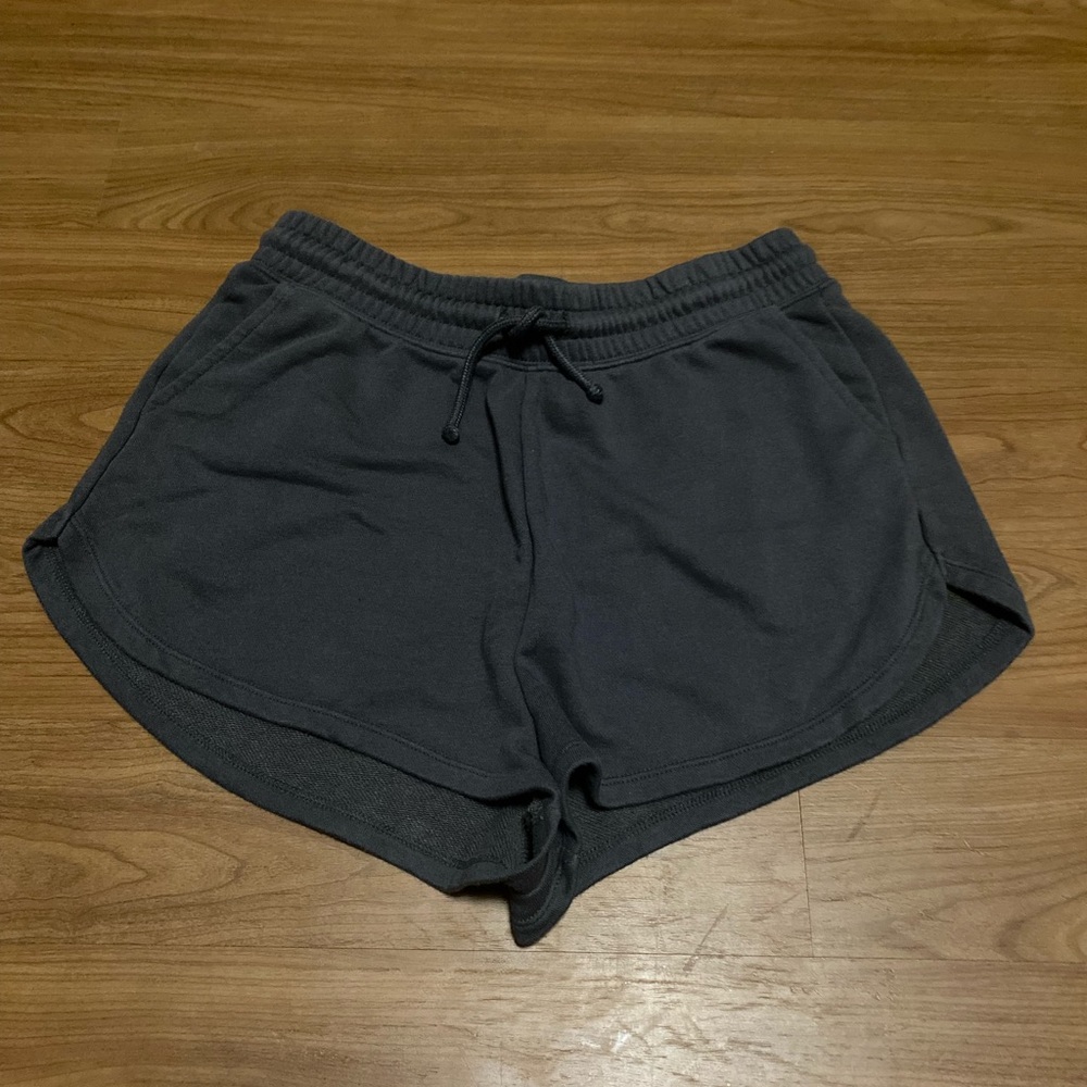 Grey shorts